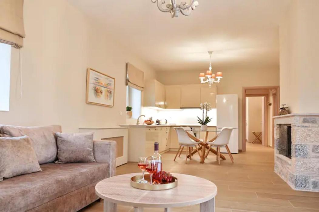 Efmar Exclusive Residences Гитион Экстерьер фото