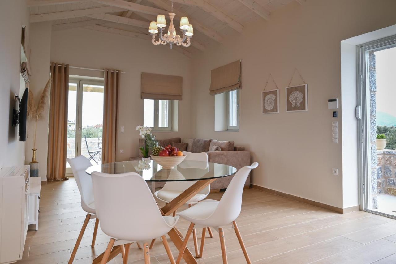 Efmar Exclusive Residences Гитион Номер фото
